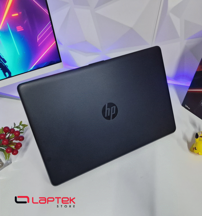 HP Laptop 15 - AMD A.4 . 9120 - 8 Go RAM DDR4 - Radeon R3 - 256 Go SSD