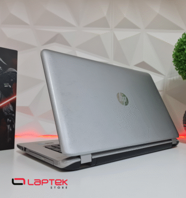 HP Envy 17 - Core i7 - GTX 850M 4Go - 12 Go RAM - 256 Go SSD