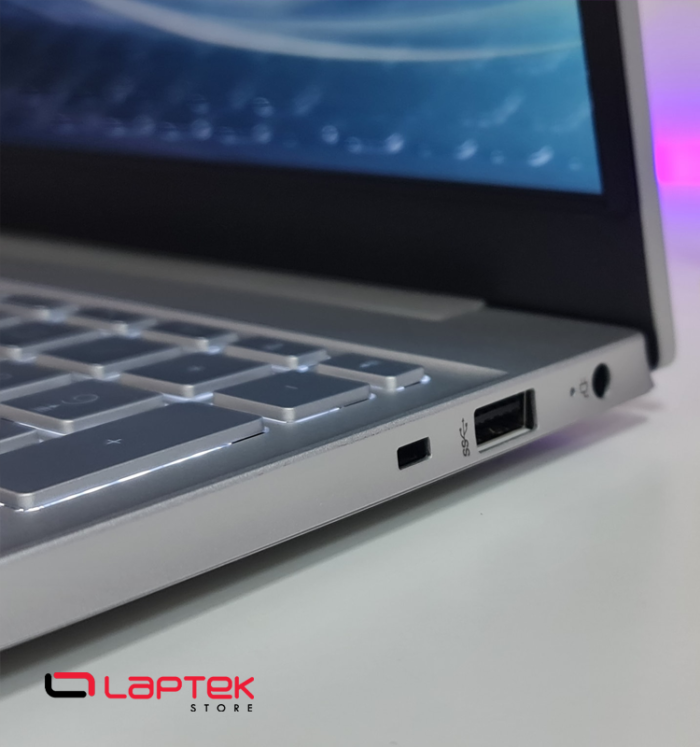 HP Pavilion 15 - Ecran Tactile - Core i7 13éme Gén - 16 Go RAM DDR4 - 512 Go SSD Nvme