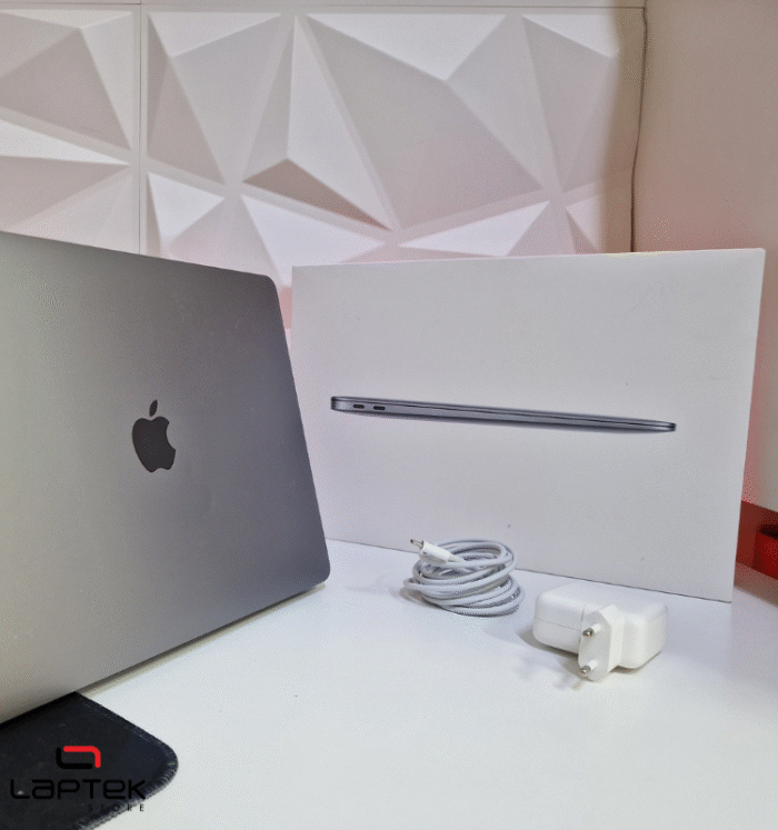MacBook Air M1 – 2020 _ 8 Go RAM _ 256 Go SSD _ Touch ID Prix _ 1990 TND