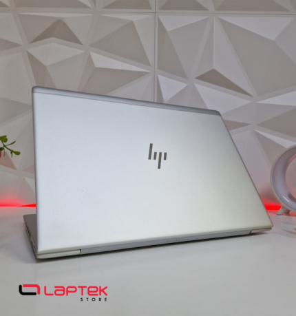 HP EliteBook 840 - G6 - Avec Dock Station - Core i5 8éme Gén - 256 Go SSD Nvme - 16 Go RAM DDR4