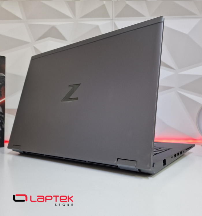 HP Zbook Fury 17 G7 - Workstation 17,3 Pouces - 32 Go RAM - Core i7 10850H - NVIDIA Quadro RTX 3000 6Go - 512 Go SSD Nvme + 1To HDD