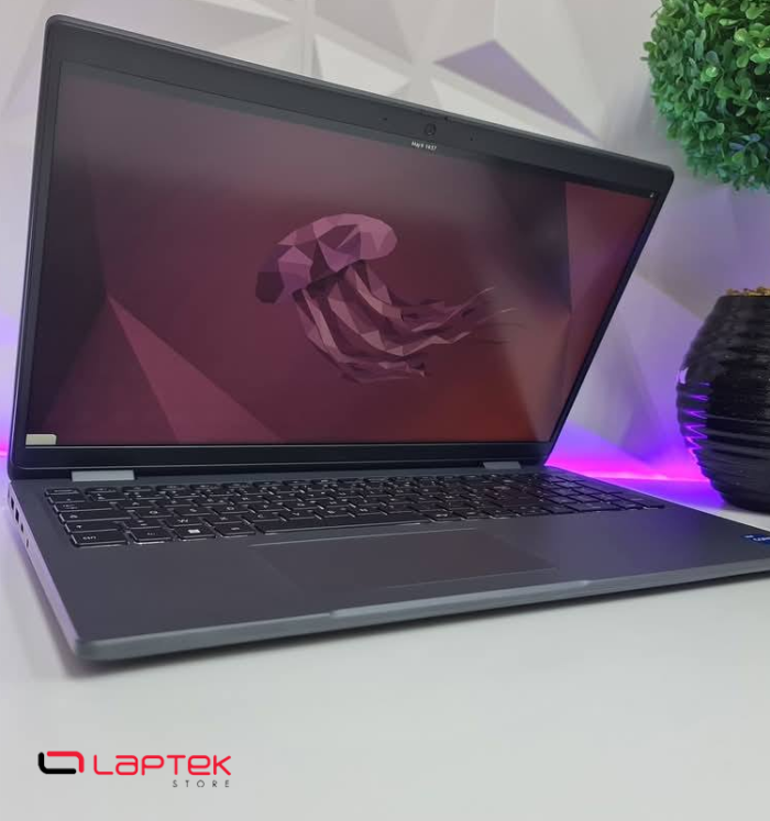 Dell Latitude 3550 - Core I5 13éme Gén - 16 Go RAM DDR5 - 512 Go SSD Nvme - Intel Iris Xe Graphics