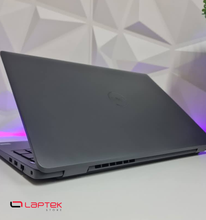 Dell Latitude 3550 - Core I5 13éme Gén - 16 Go RAM DDR5 - 512 Go SSD Nvme - Intel Iris Xe Graphics