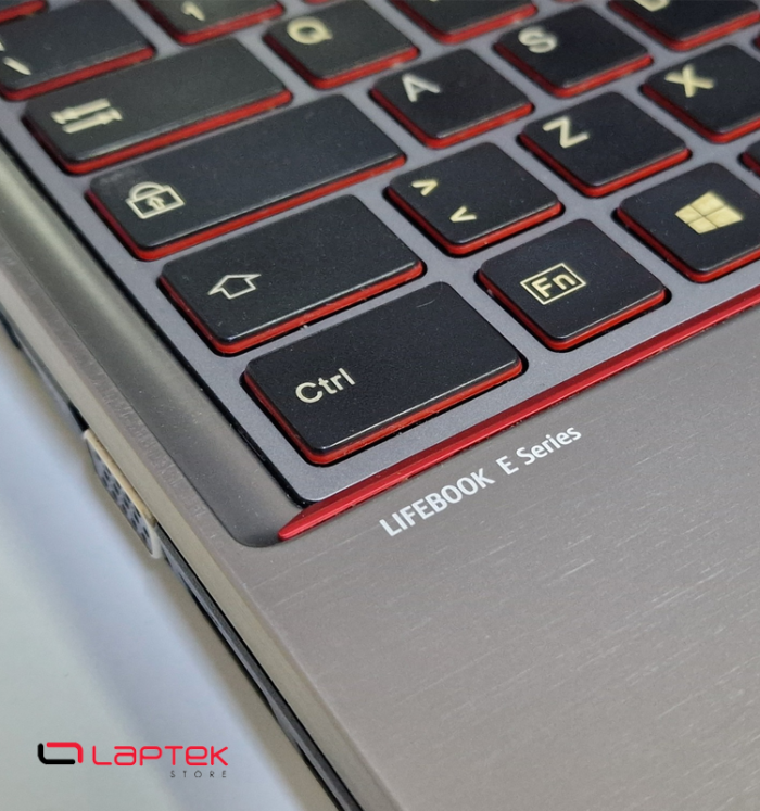 FUJITSU LIFEBOOK E736 - Core i5 6éme - 8 Go RAM - DDR4 - 512 Go SSD