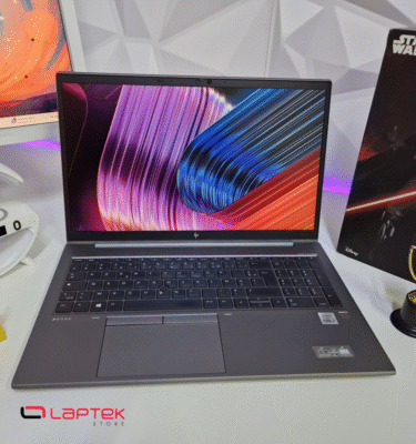 HP Workstation Zbook Firefly 15 G7 - Core i7 vPro - 16 Go RAM DDR4 - NVIDIA Quadro P520 4Go GDDR5 -. 512 SSD Nvme