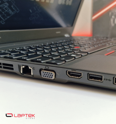 Lenovo ThinkPad E560 - 15,6 Pouces - Core i3 6éme - 8 Go RAM - 256 Go SSD