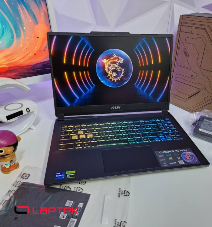 Pc Gamer MSI - CYBORG 15 - 144 Hz - Core i7 13éme - RTX 4060 8Gb - 16 Go RAM DDR5 5200 Mhz - 512 SSD Nvme