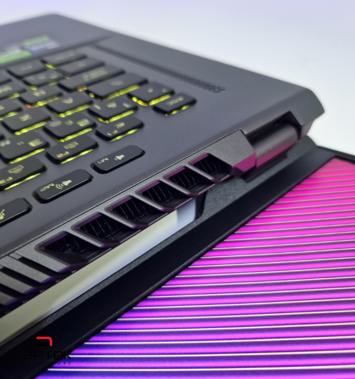 ASUS ROG 𝙕𝙀𝙋𝙃𝙔𝙍𝙐𝙎 G16 - 16 Pouces QHD+ 240 Hz - i9-13900H - 32 Go RAM - RTX 4070 8Go - 1 Tera SSD Nvme - 𝗣𝗖 𝗨𝗟𝗧𝗥𝗔 𝗣𝗥𝗘𝗠𝗜𝗨𝗠 (5)