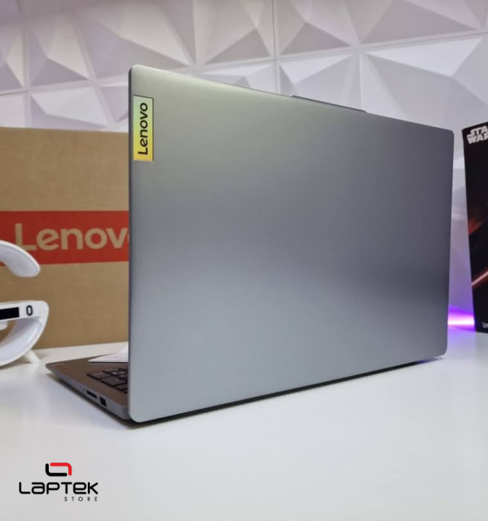 Lenovo IdeaPad Slim 3i _ i5-13420H 13eme _ 8 Go DDR5 _ 512 Go SSD Nvme