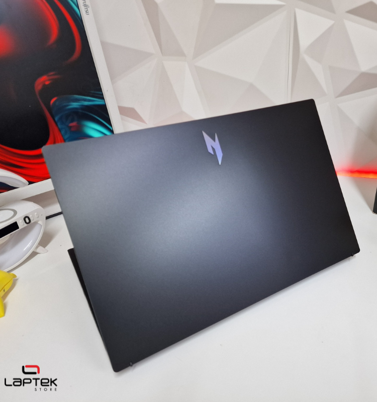 Acer Nitro V15 – Ryzen 5 7535HS – RTX 4050 – 16 Go DDR5 – SSD 512 Go – 15.6_ 165 Hz – 2990 TND