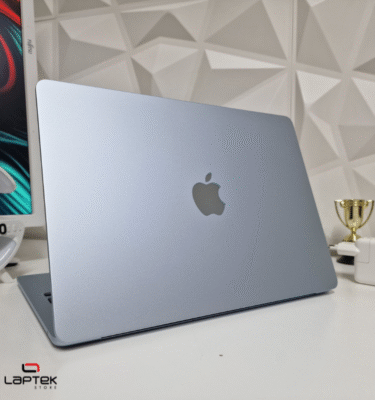 MacBook Air 2024 M4 13.6" Bleu Ciel – 16 Go RAM – 256 Go SSD – Touch ID – Écran Retina Liquid