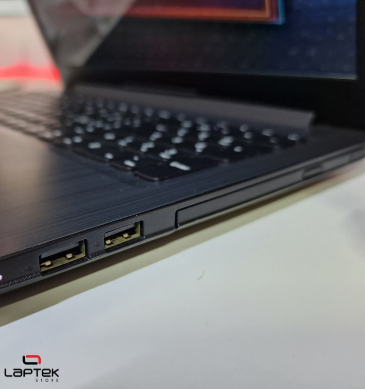 Lenovo IdeaPad 310 _ AMD A10 9600P _ 12 Go RAM DDR4 _ 256 Go SSD _ AMD Radeon R5 Graphics