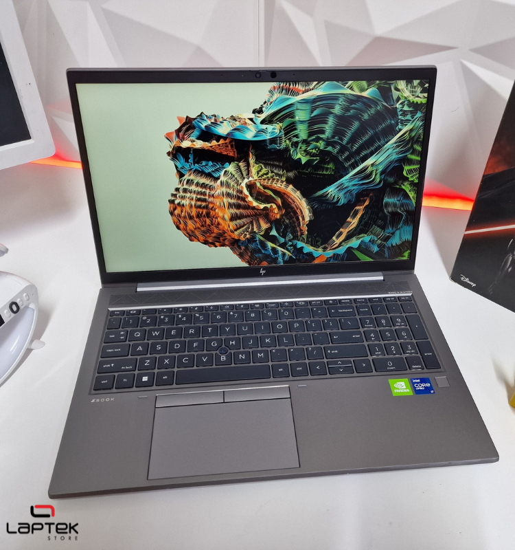 HP Workstation Zbook Firefly 15 G8 _ Core i7 vPro _ 16 Go RAM DDR4 _ NVIDIA T500 4Go GDDR5 _ 512 SSD Nvme